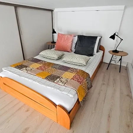 Apartament Chic Apartment-old Town-s9